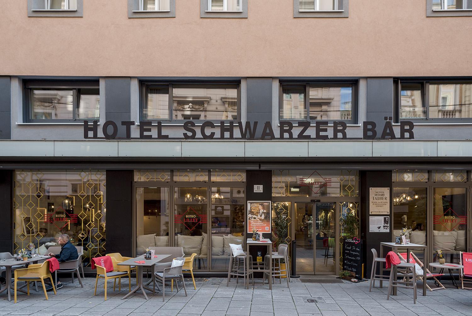 Hotel Schwarzer Baer Linz Esterno foto